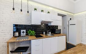Standard Apartment On 6 Sierpnia