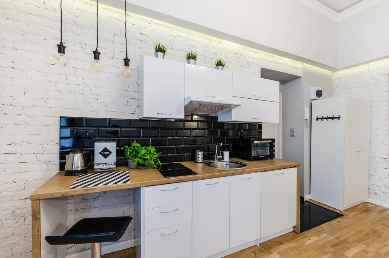 Standard Apartment On 6 Sierpnia Лодзь Экстерьер фото